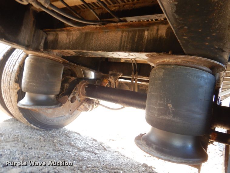 image for item DH8211 2005 Transcraft D-Eagle W2  drop deck trailer