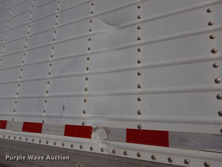 image for item DH8217 2000 Wilson DWH-400 Pace Setter  grain trailer