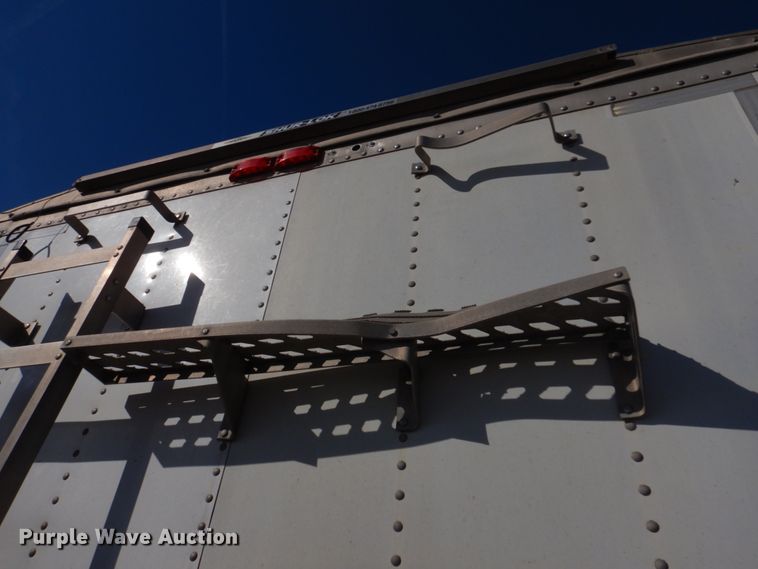 image for item DH8217 2000 Wilson DWH-400 Pace Setter  grain trailer