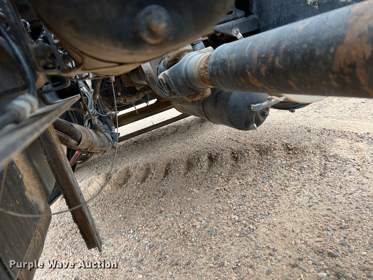 image for item DJ7616 1993 Kenworth T400  semi truck