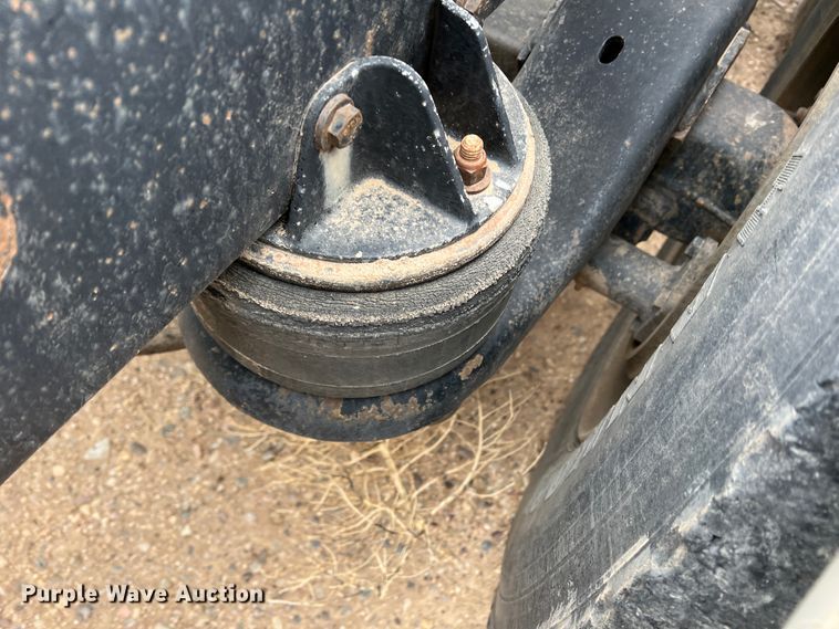 image for item DJ7616 1993 Kenworth T400  semi truck