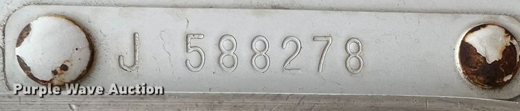 image for item DJ7616 1993 Kenworth T400  semi truck