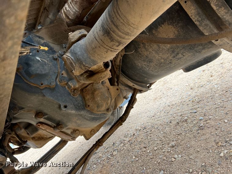 image for item DJ7617 1990 Mack CH613  semi truck