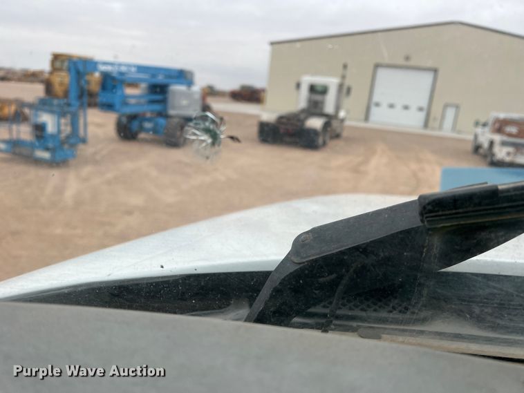 image for item DJ7617 1990 Mack CH613  semi truck