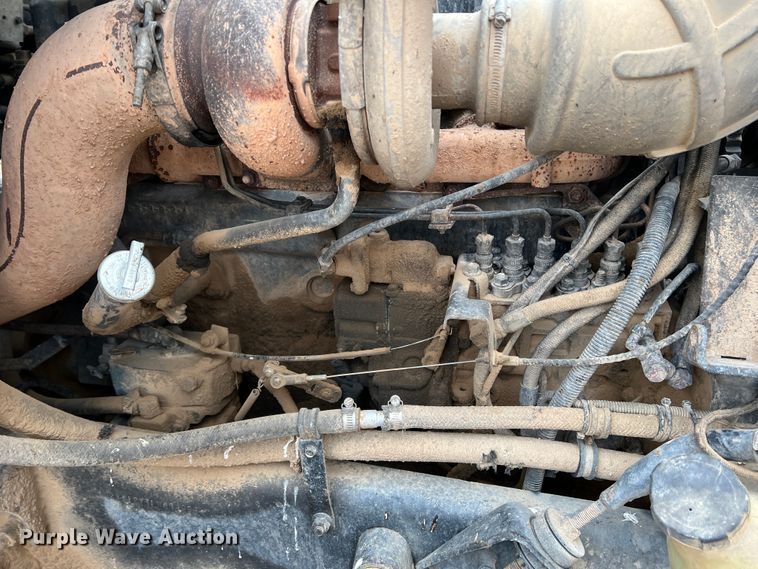 image for item DJ7617 1990 Mack CH613  semi truck