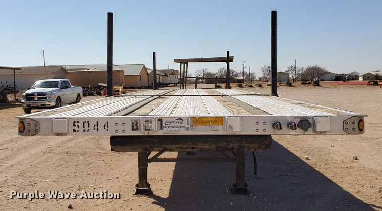 image for item DJ8930 2009 Utility Trailers  flatbed trailer