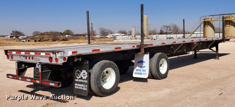 image for item DJ8930 2009 Utility Trailers  flatbed trailer