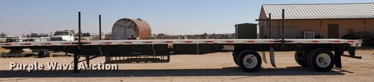 image for item DJ8930 2009 Utility Trailers  flatbed trailer