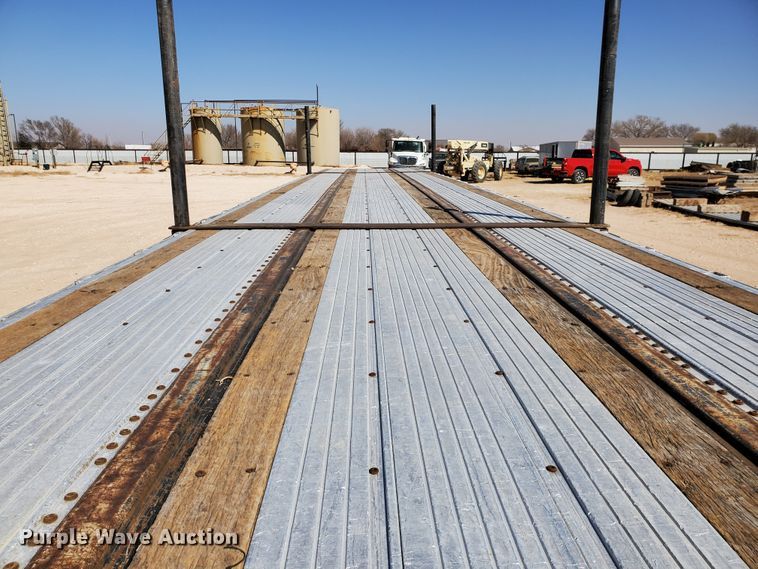 image for item DJ8930 2009 Utility Trailers  flatbed trailer