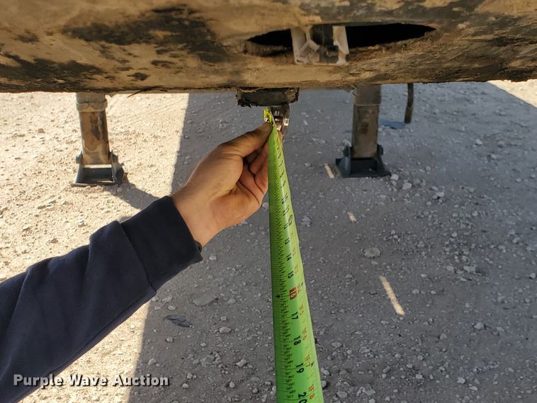 image for item DJ8930 2009 Utility Trailers  flatbed trailer