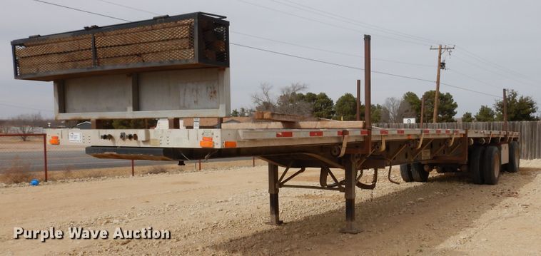 image for item DK0255 2000 Transcraft  flatbed trailer