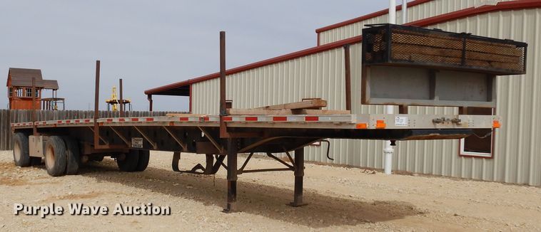 image for item DK0255 2000 Transcraft  flatbed trailer