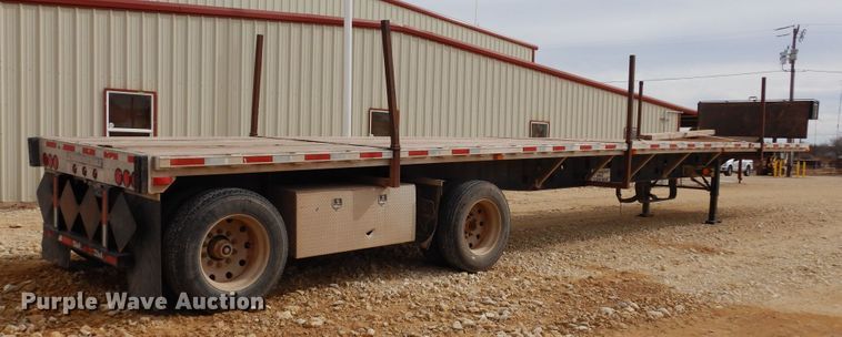 image for item DK0255 2000 Transcraft  flatbed trailer