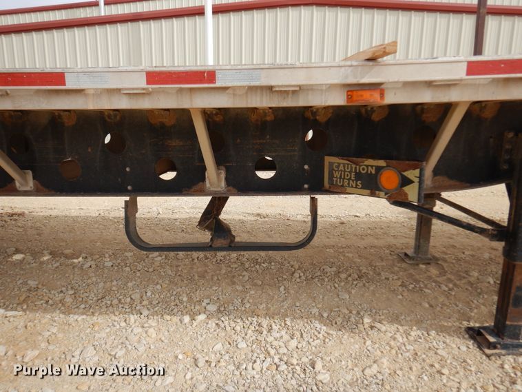 image for item DK0255 2000 Transcraft  flatbed trailer