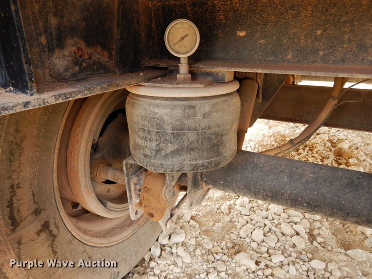 image for item DK0255 2000 Transcraft  flatbed trailer