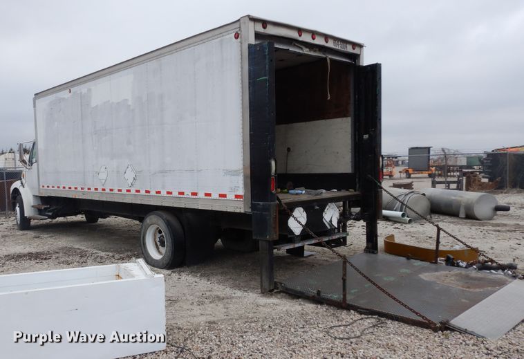 image for item DK0285 2005 Sterling Acterra  box truck