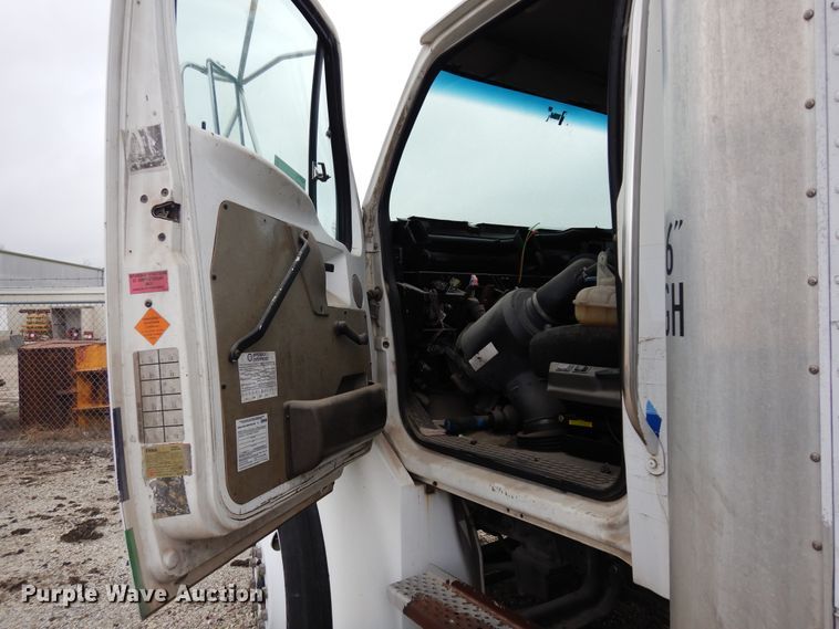 image for item DK0285 2005 Sterling Acterra  box truck