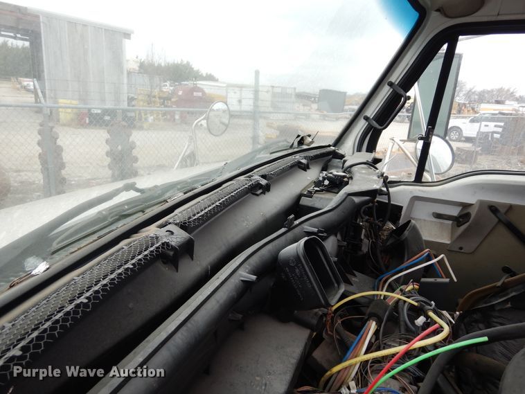 image for item DK0285 2005 Sterling Acterra  box truck