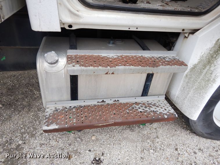 image for item DK0285 2005 Sterling Acterra  box truck