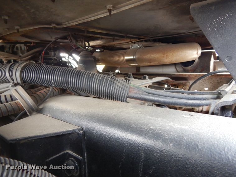 image for item DK0286 2000 International 2554  truck with pump