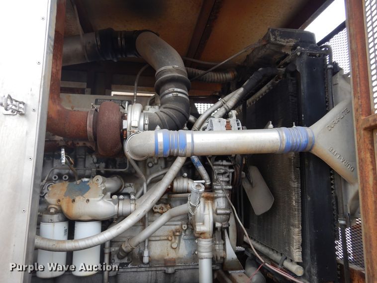 image for item DK0286 2000 International 2554  truck with pump