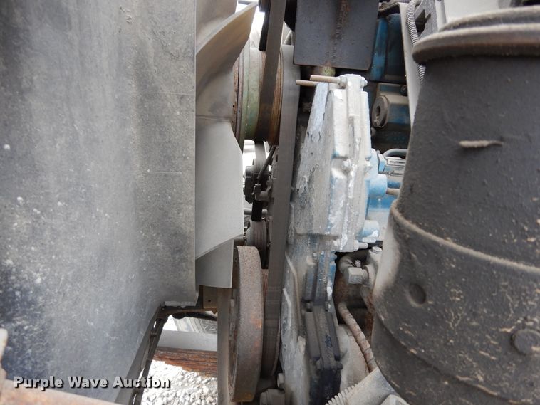 image for item DK0286 2000 International 2554  truck with pump