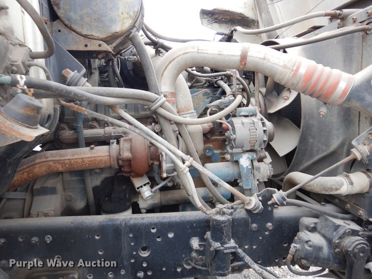 image for item DK0286 2000 International 2554  truck with pump