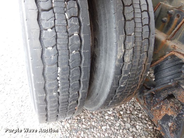 image for item DK0286 2000 International 2554  truck with pump