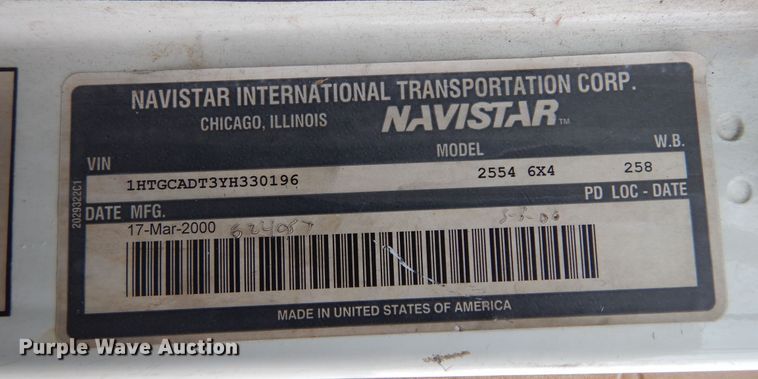 image for item DK0286 2000 International 2554  truck with pump