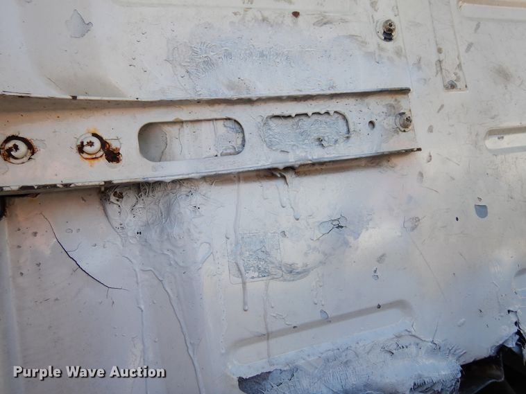 image for item DK0323 1999 Volvo VN Series  semi truck