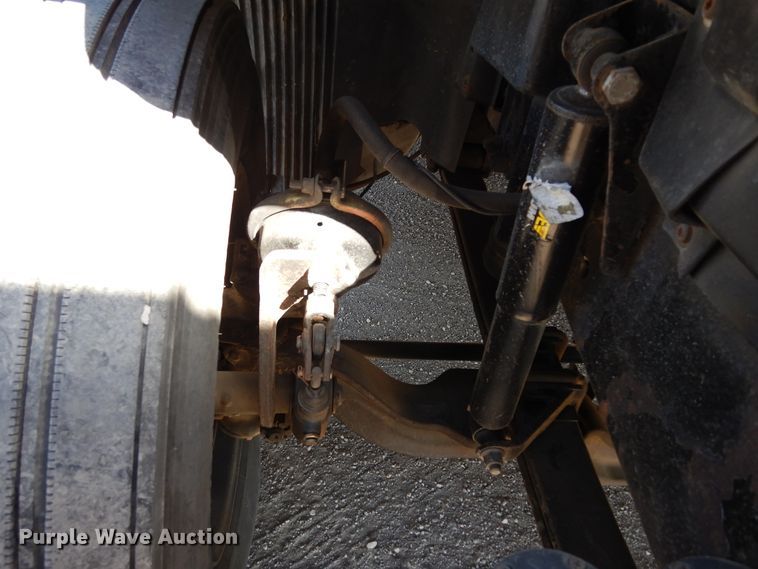 image for item DK0323 1999 Volvo VN Series  semi truck