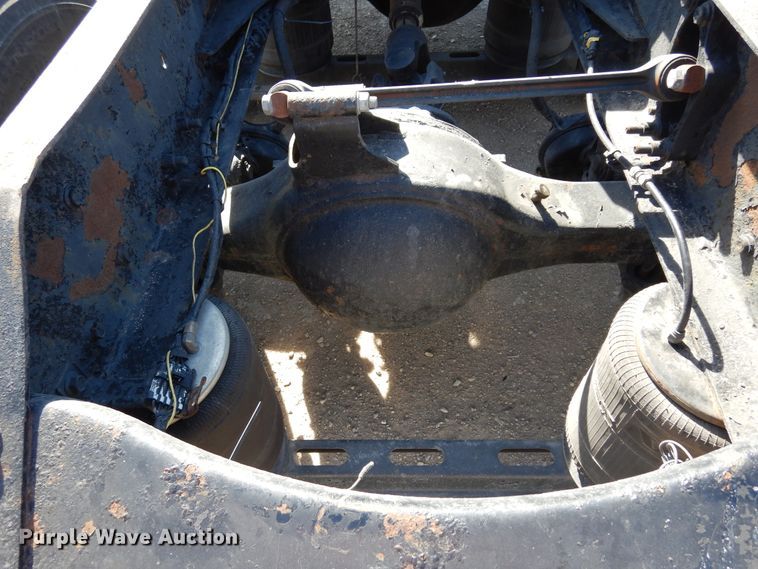 image for item DK0324 2006 Volvo VN Series  semi truck