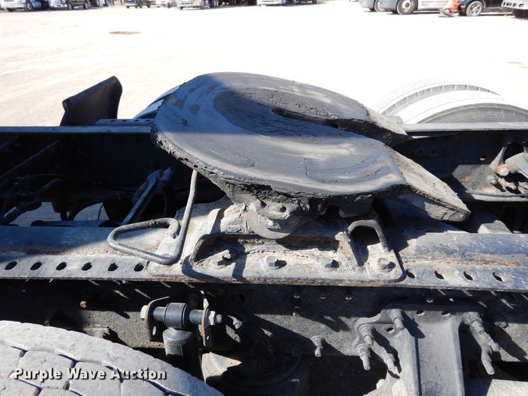 image for item DK0324 2006 Volvo VN Series  semi truck