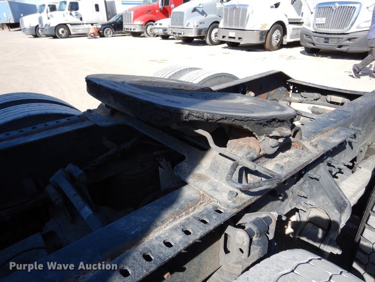 image for item DK0324 2006 Volvo VN Series  semi truck