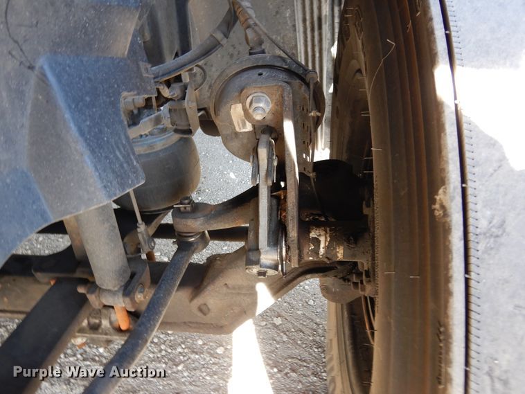 image for item DK0324 2006 Volvo VN Series  semi truck