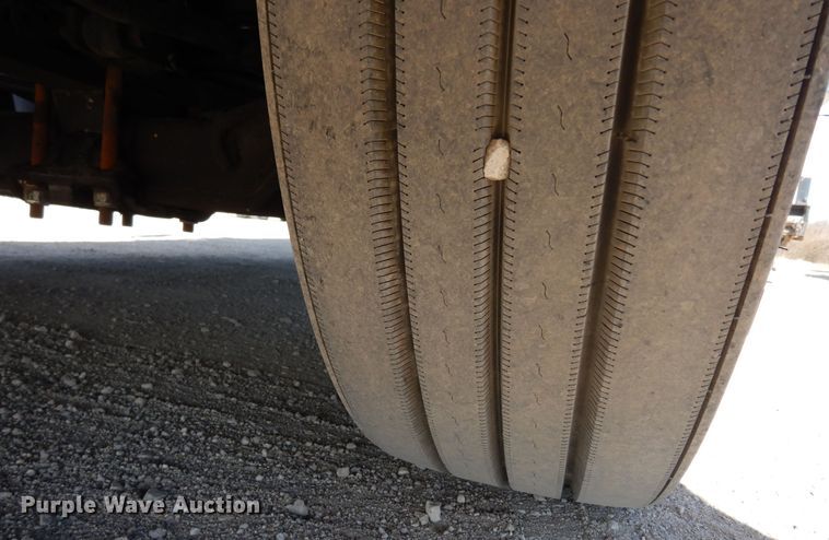 image for item DK0324 2006 Volvo VN Series  semi truck