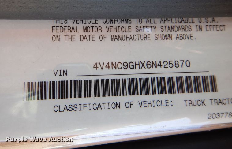 image for item DK0324 2006 Volvo VN Series  semi truck