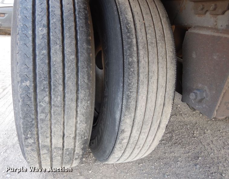 image for item DK0325 2003 Wabash  dry van trailer