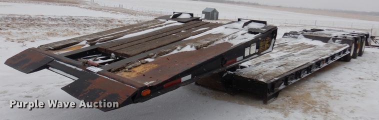 image for item DK4307 1985 Hyster  lowboy equipment trailer