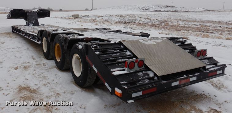 image for item DK4307 1985 Hyster  lowboy equipment trailer