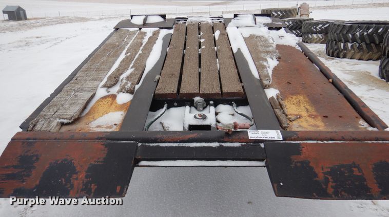 image for item DK4307 1985 Hyster  lowboy equipment trailer