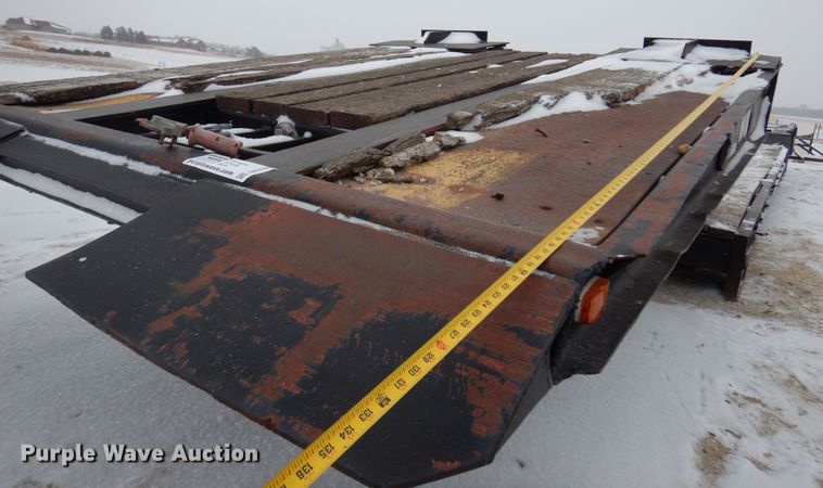 image for item DK4307 1985 Hyster  lowboy equipment trailer