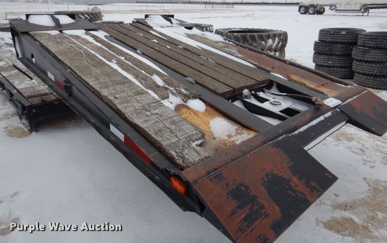 image for item DK4307 1985 Hyster  lowboy equipment trailer