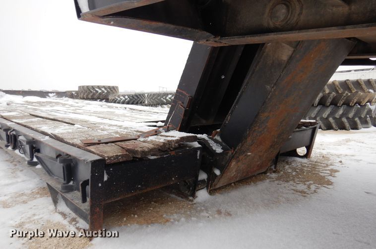 image for item DK4307 1985 Hyster  lowboy equipment trailer