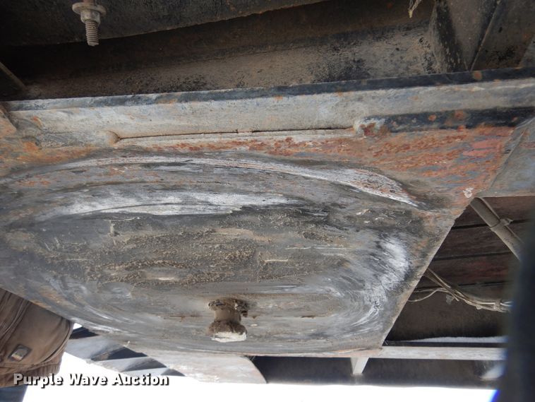 image for item DK4307 1985 Hyster  lowboy equipment trailer