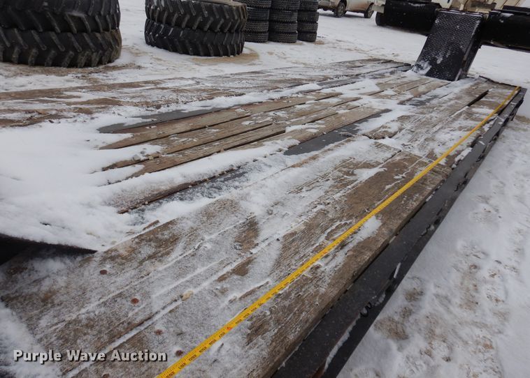 image for item DK4307 1985 Hyster  lowboy equipment trailer