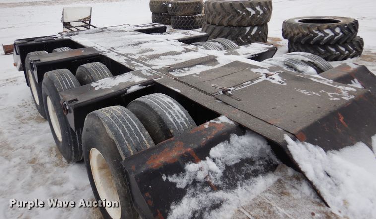 image for item DK4307 1985 Hyster  lowboy equipment trailer