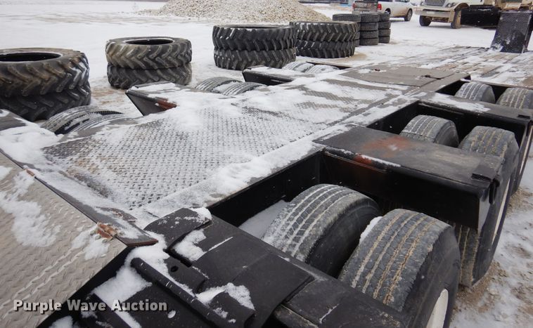 image for item DK4307 1985 Hyster  lowboy equipment trailer