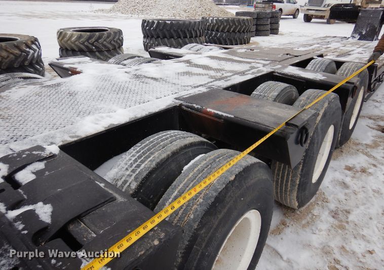 image for item DK4307 1985 Hyster  lowboy equipment trailer