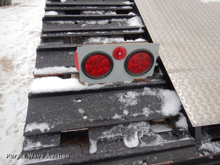 image for item DK4307 1985 Hyster  lowboy equipment trailer